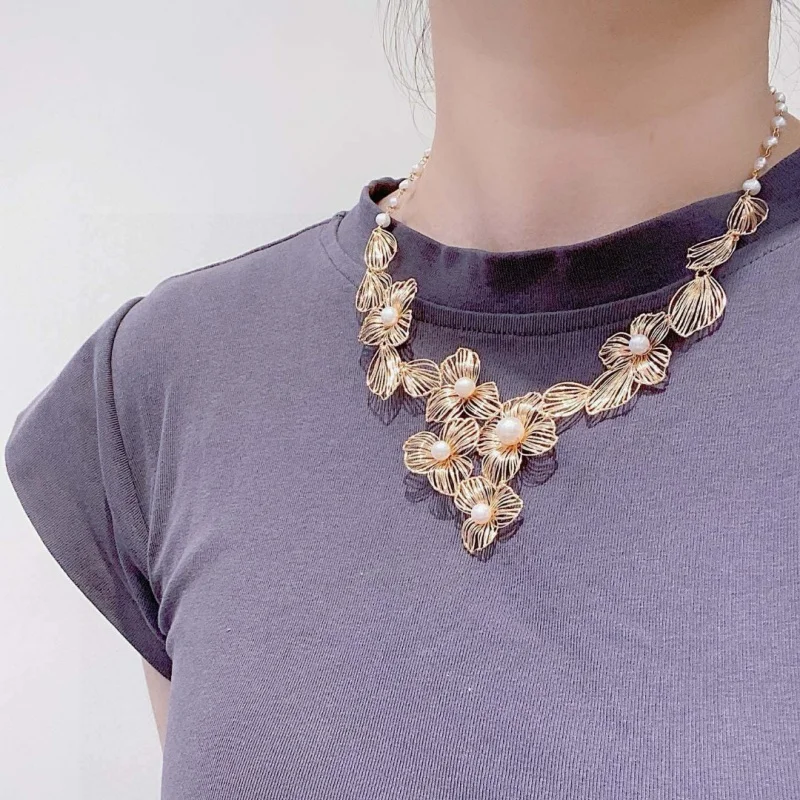 

SGARIT Jewelry 14K Gold Filled Chain Women's Natural Freshwater Pearl Collar Collarbone Necklace Long Lasting Color Retention