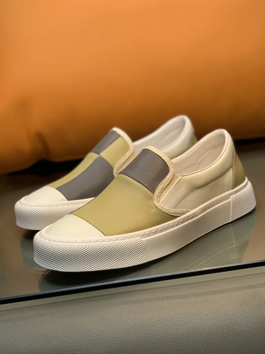 Spring New Men's Leather Thick Soled Simple and Fashionable Color Blocked Casual Board Shoes