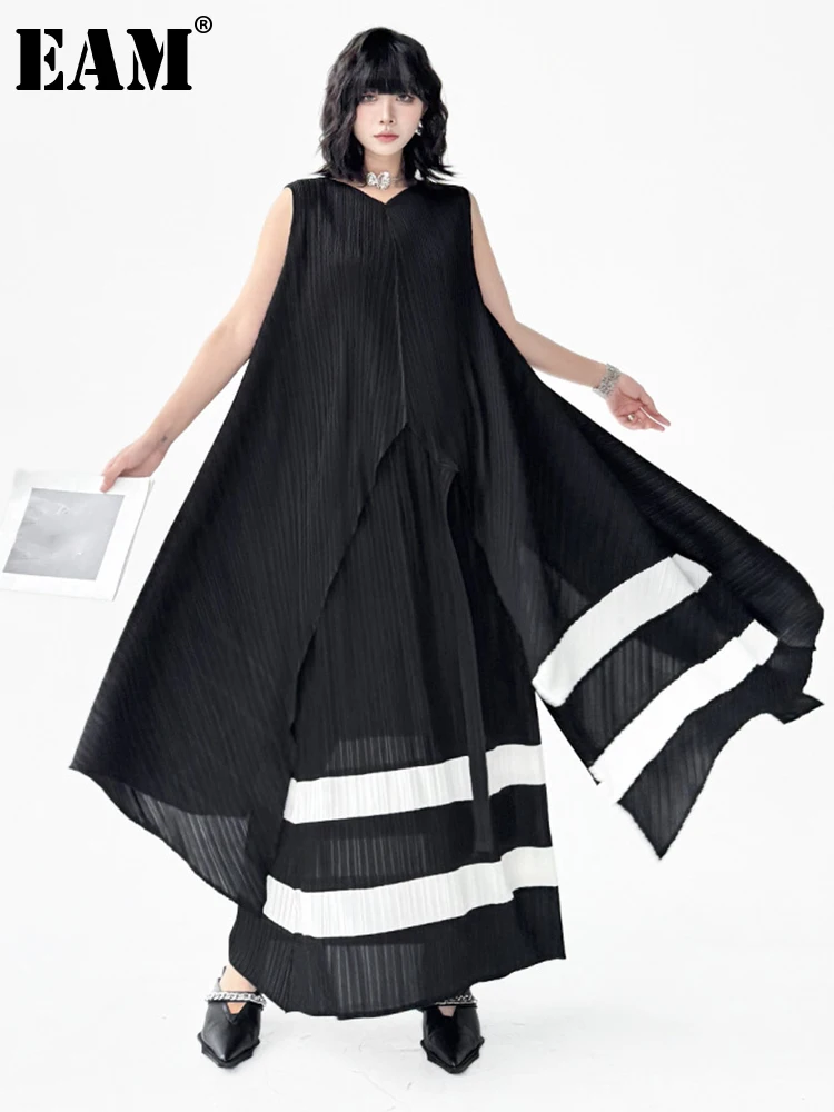 [EAM] Chaleco largo plisado Irregular a rayas negras para mujer, chaleco largo de talla grande, nuevo cuello en V sin mangas, moda Primavera Verano 2025 1DJ2660