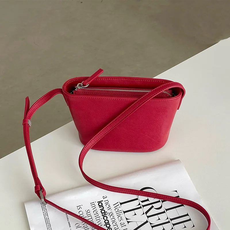 

Sheepskin Yuanbao Bag 2025 new summer niche design cute vintage crossbody bag fashionable ladies mini shoulder bag