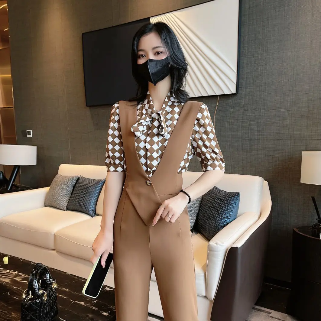 

Комбинезоны женский наряд для случая вельвет для взрослых контрастные японские вышитые желтые студенческие уменьшающие джинсовые туфли в консервативном стиле