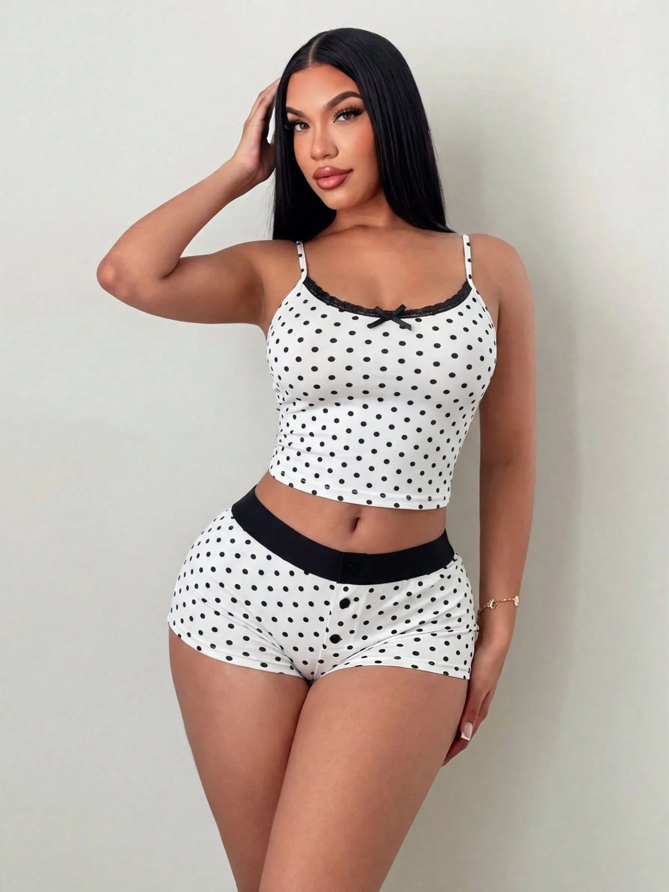 Comfortable casual spice girl suit, polka-dot retro lace stitching short vest with thin suspenders , slim hip shorts two-piece view 4