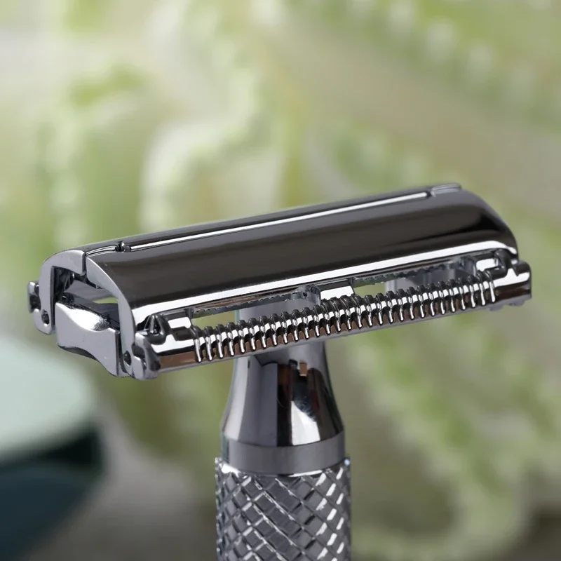 Yaqi Monarch Chrome Color Safety Razor 0.90mm Blade Gap 85MM Handle Length And 13.5MM Diameter For Mens Precise Shave Experience