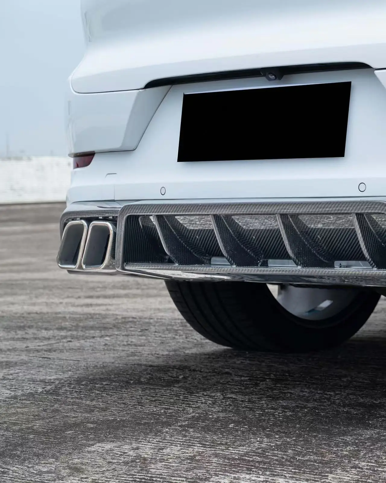 2025 포르쉐 카이엔 9Y0.2 MSY 스타일 드라이 카본 파이버 리어 디퓨저용 카본 파이버 자동차 리어 범퍼