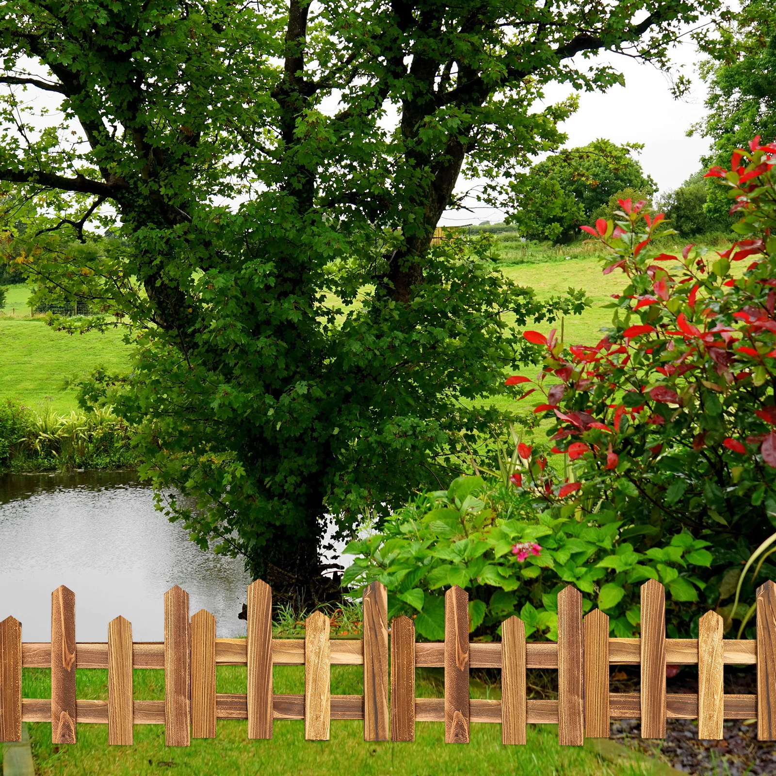 

Outdoor Carbonization Fence Premium Wood Garden Yard Decor Landscape Fence for Courtyard Balcony Restaurant Hotel Decoration