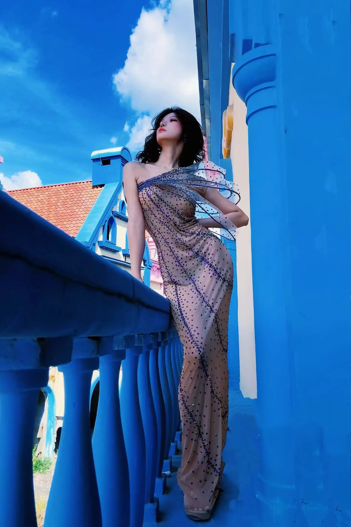 

Элегантное женское вечернее платье Yunti, синее, с прозрачными вставками из сетки и стразами, для выступлений, на день рождения, коктейль, выпускной бал