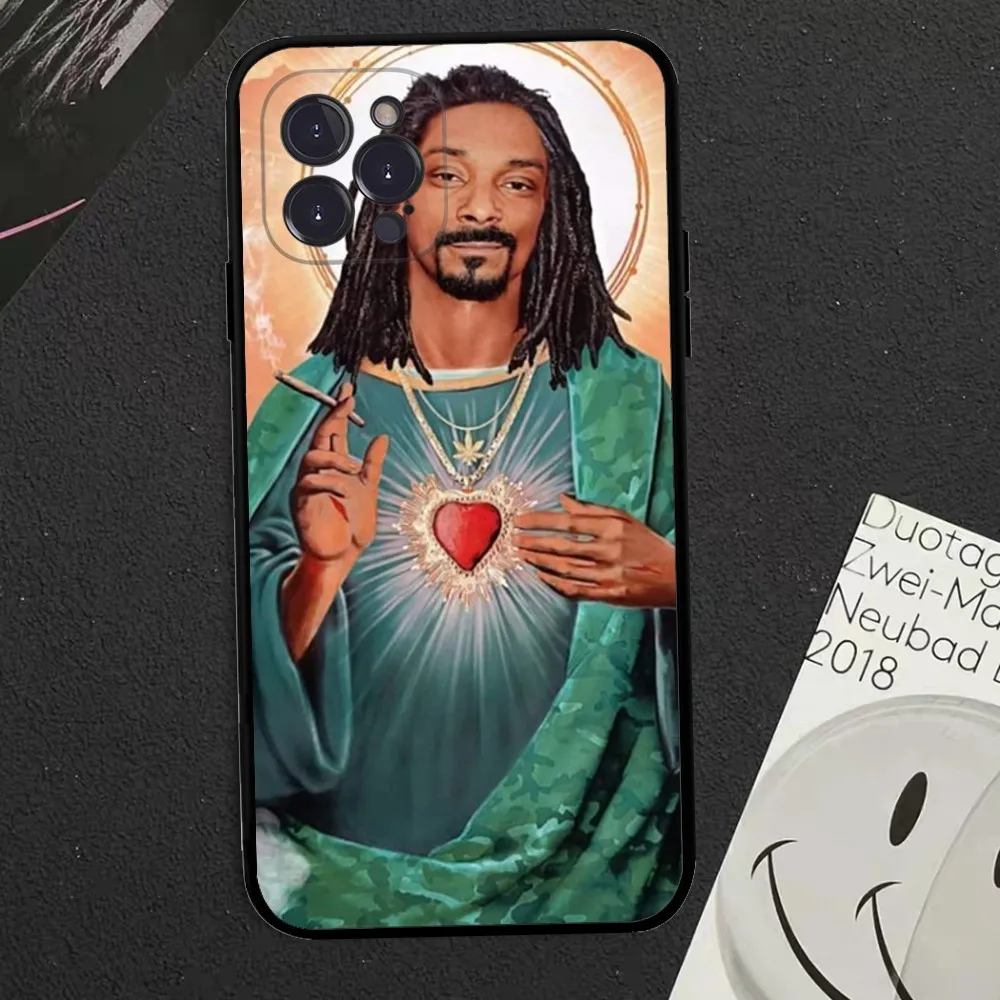 S-Snoop D-Dogg Rapper Phone Case For iPhone 15 14 13 12 Mini 11 Pro XS Max X XR SE 6 7 8 Plus Soft Silicone Cover