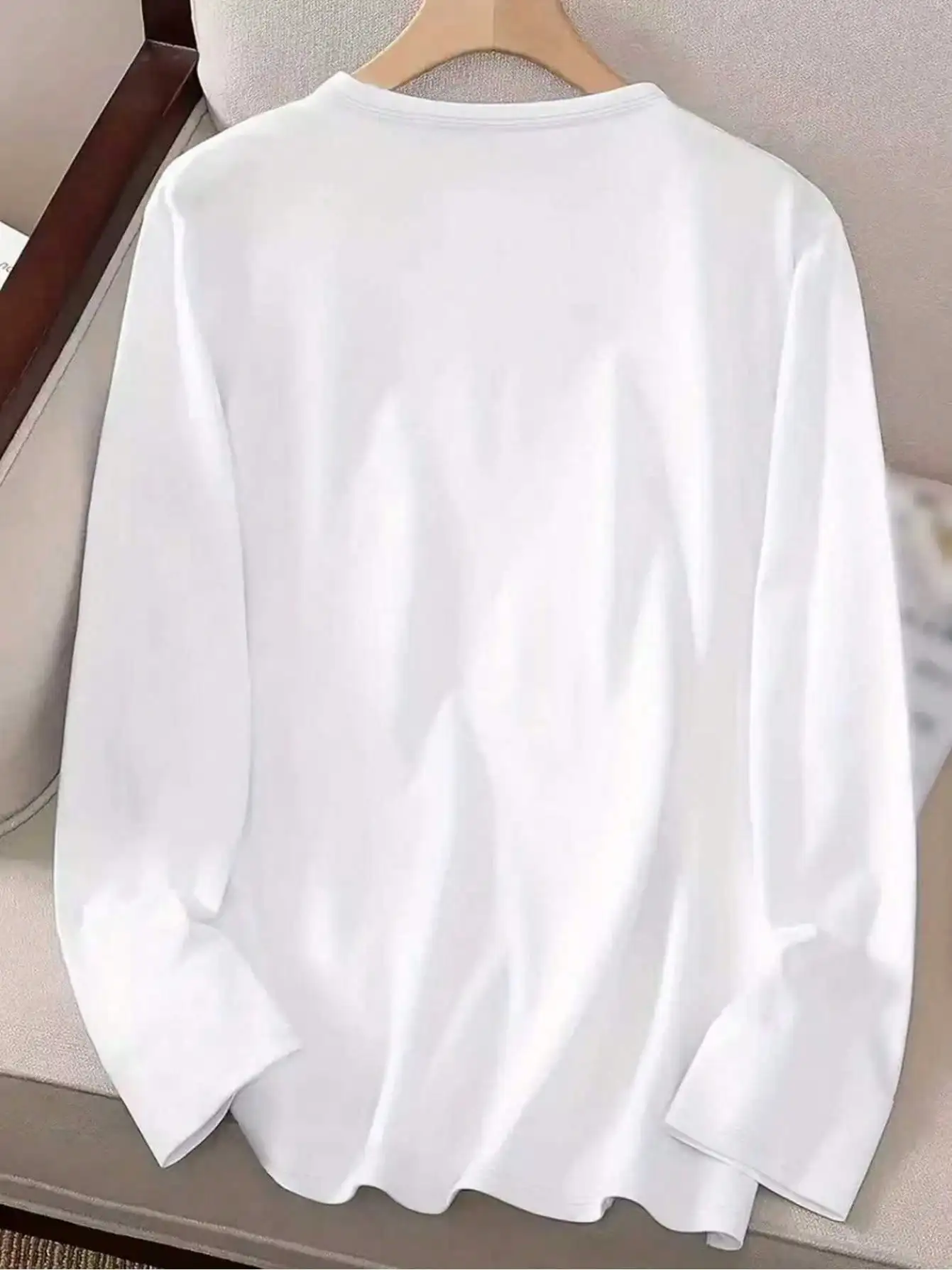 Women's Long Sleeve Round Neck-Shirt, Seattle Fan Letter Print, Casual White-Shirt, Polyester Fiber, Elegant Style, Regular Fit, Knitted Fabric, Suita