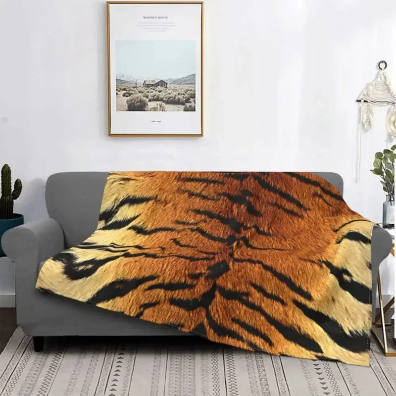 Realistic Tiger Skin Blankets Flannel Textile Decor Animalprint Skin Animal Portable Warm Throw Blankets for Bed Rug Piece