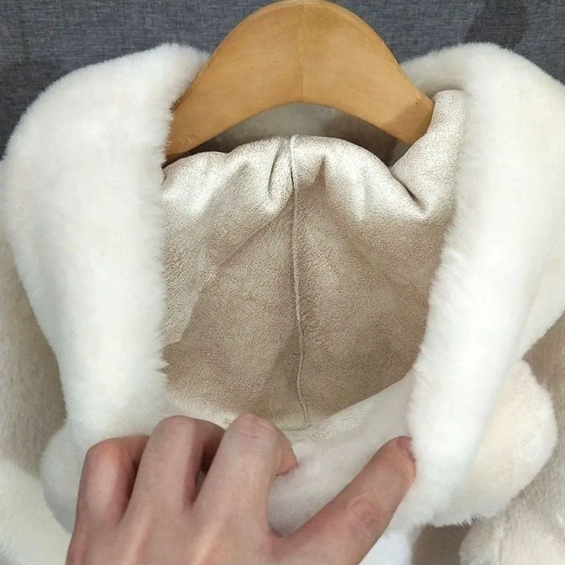 Pelliccia una giacca soprabito da donna autunno inverno nuovo cappotto di pelliccia di velluto di visone fibbia in corno sciolto con cappuccio orecchio carino lungo e spesso Parka caldo