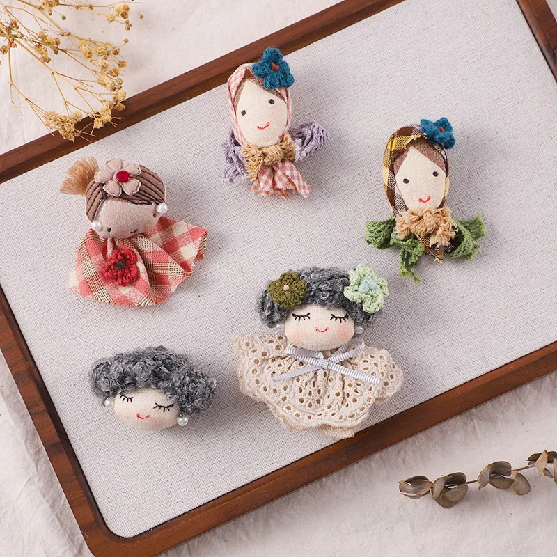 

Forest Girl Doll Brooch 1PCS for Women Cute Cotton Filled Fabric Knit Cartoon Girl Accessory Decor Durable Kit