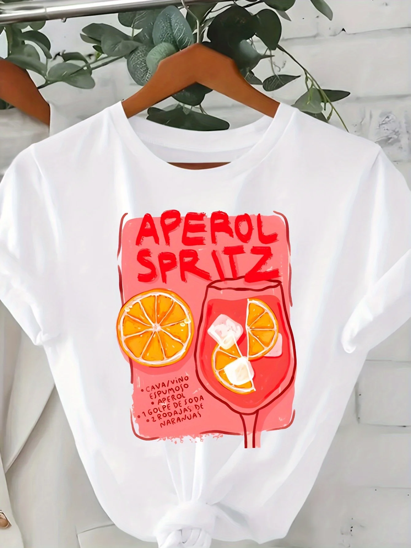 Camiseta Casual de Manga Corta para Mujer con Diseño Geométrico Cítrico de Cóctel Aperol Spritz en Blanco con Detalles Rosados, Ropa Estética
