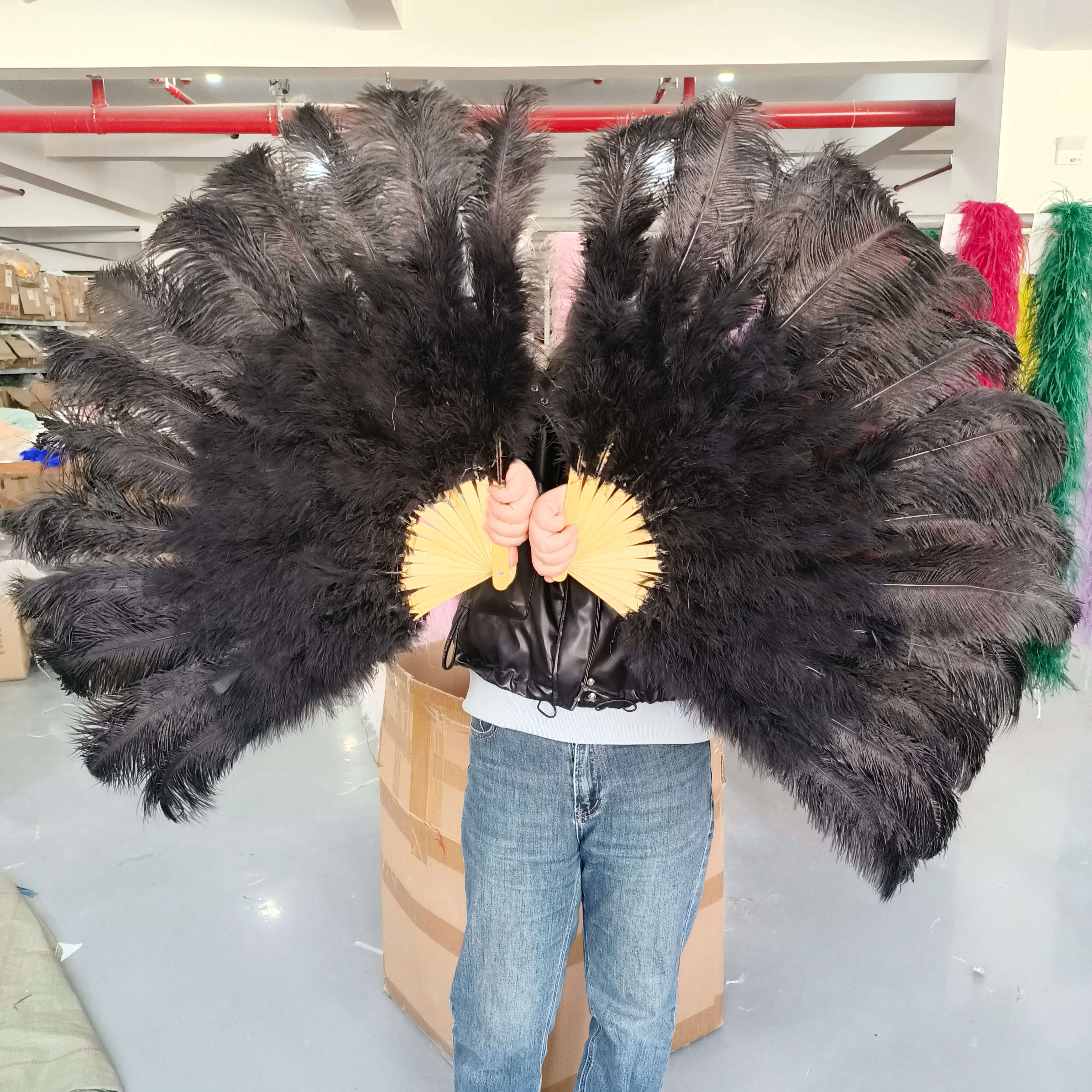 Large Size 70CM 100CM Ostrich Feather Fan Fluffy Hand Fan Wall Hanging Decor Wedding Birthday Burlesque Stage Dance Accessories