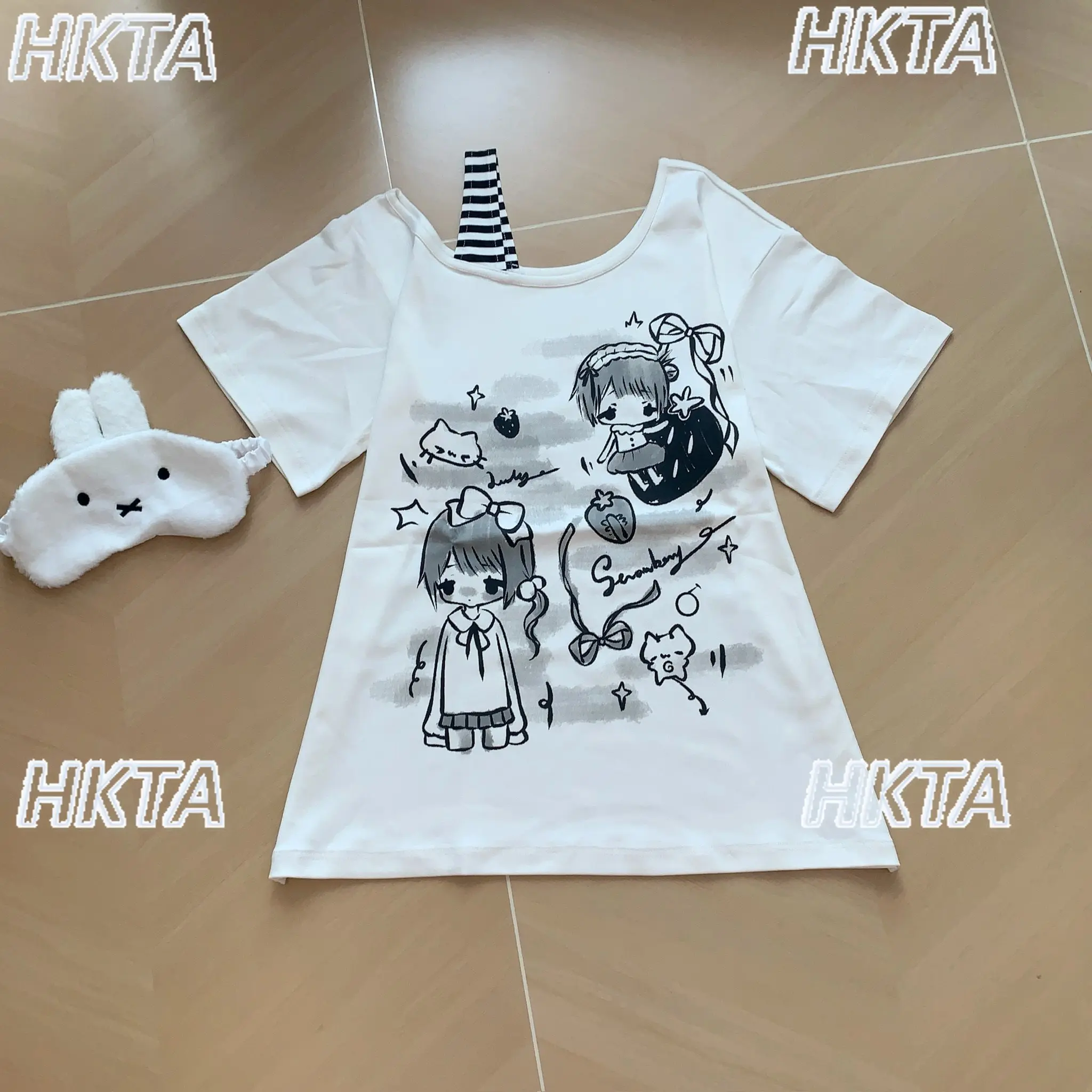 Subculture Sweet Cool Stripe Shoulder Spill Loose Two Dimensional Printing Tshirt Black Top Summer Short Sleeved T Shirt Women