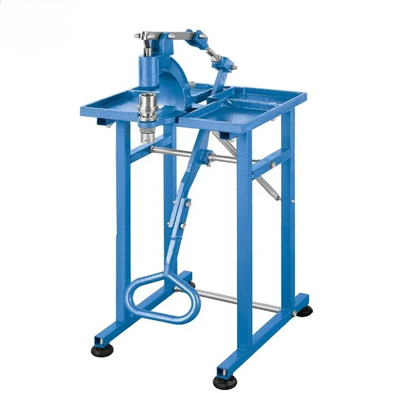 Foot-operated bag button machine, machine cloth, foot-operated buckle machine