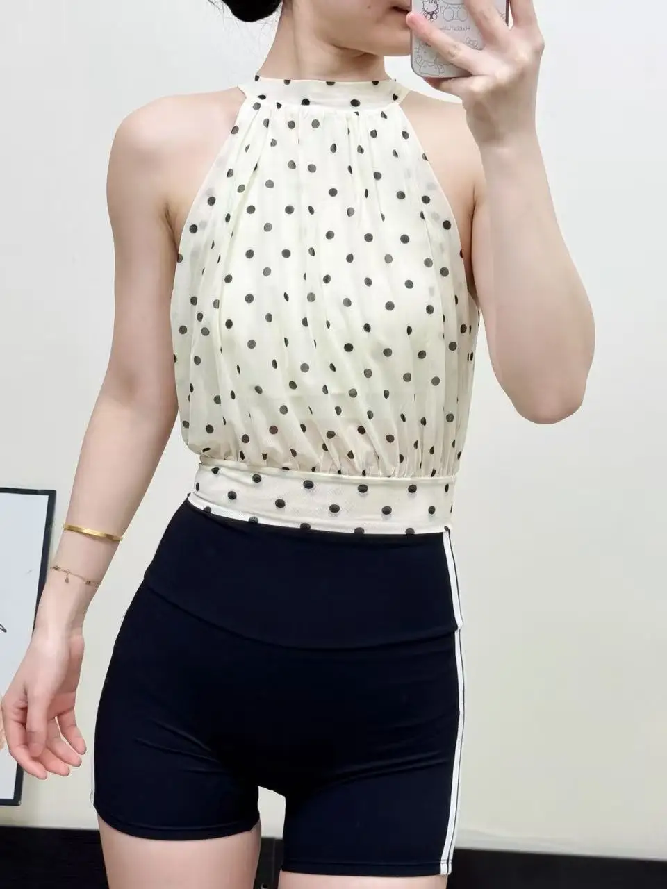 High Neck Yoga Vest Women's Pilates Sports Mesh Fixed Chest Pad Halter Neck Design Breathable Moisture Wicking Nylon Yoga Wear