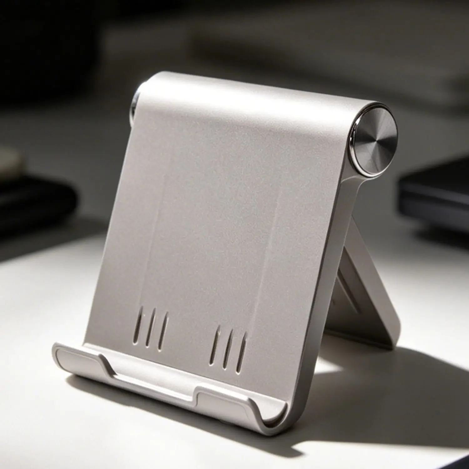 Universal Desktop Mobile Phone Tablet Holder Easy To Carry Fixed Bracket Stand For iPad iPhone Samsung Mi Huawei Tablet view 4