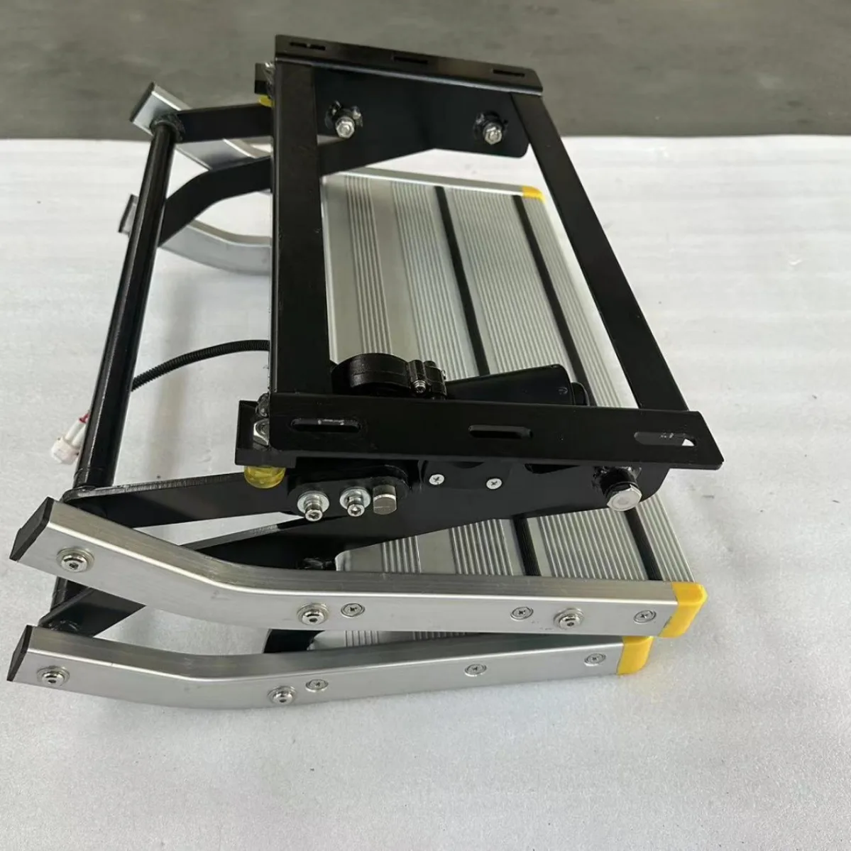 

Electric step, RV commercial vehicle electric step, secondary electric step, secondary electric pedal