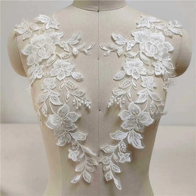 2 Stück, aufnähbare Spitzenapplikationen, weißer Spitzenstoff, 3D-Blumen, Quasten, Perlen, Strasssteine, bestickte Applikationen für Brautkleider, zum Selbermachen, zur Dekoration. – Detail 1