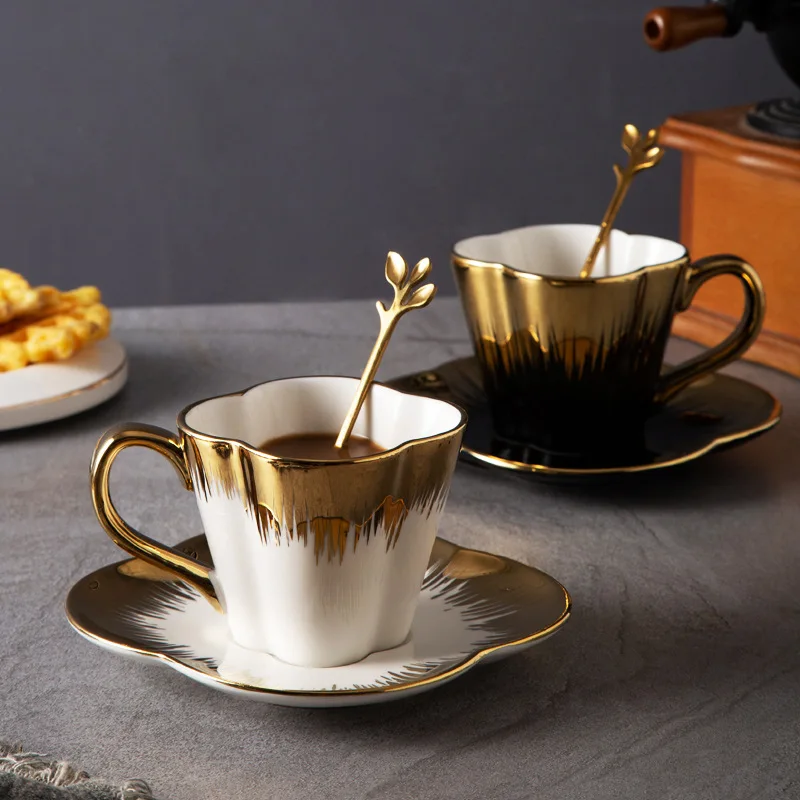European Luxury Coffee Cup and Saucer Set Advanced Sense Cup English Afternoon Tea Plated Gold Handle Bone China Mug Plate