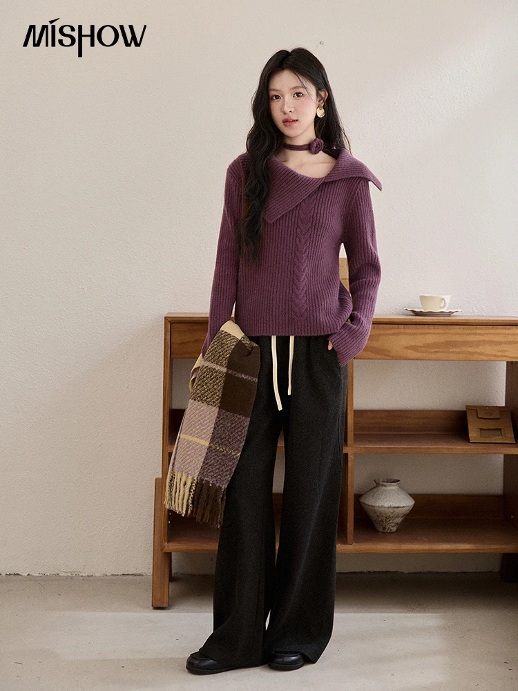 MISHOW غير المتماثلة التلبيب طوق سترة المرأة شتاء 2025 رومانسية الأرجواني انفصال الرقبة حزام زهرة محبوك سترة MXE90Z2820