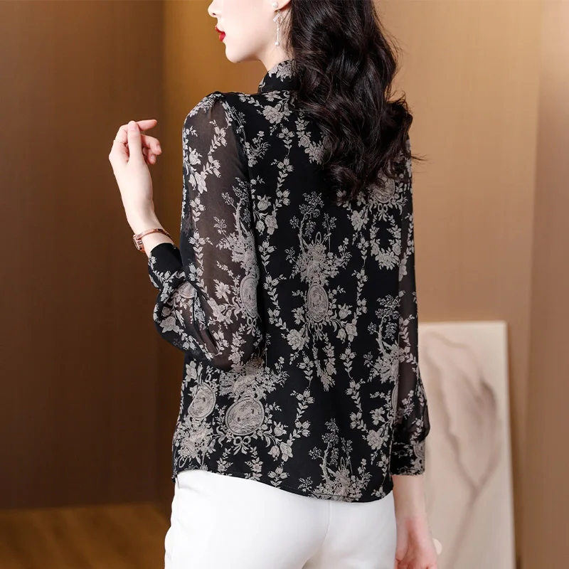 Summer Elegant Fashion Black Fragment Flowers Shirts Women Age Reduction Hollow Out Chiffon Blouses All-match Sunscreen Clothing