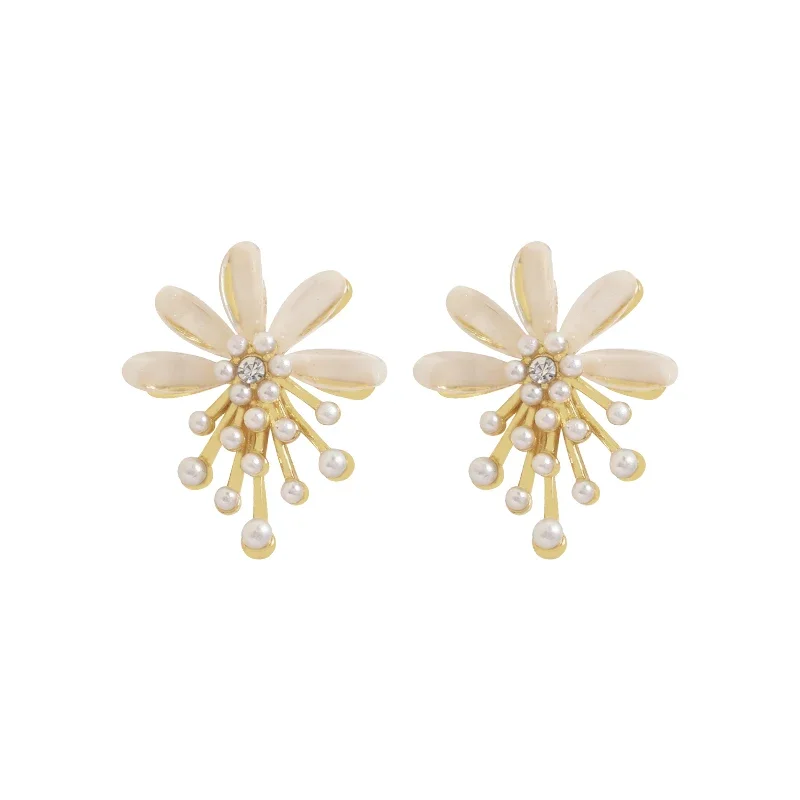 Korean Style Simple Temperament Flower Earrings Ear Clip Unique Designed High-end Flower Pearl Clip Earrings Without Piercing