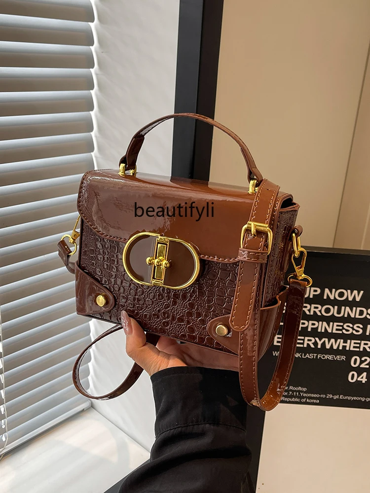 

High-End New Pouch Fashionable Portable Box Bag Retro Textured Commuter Western Style Messenger Bag