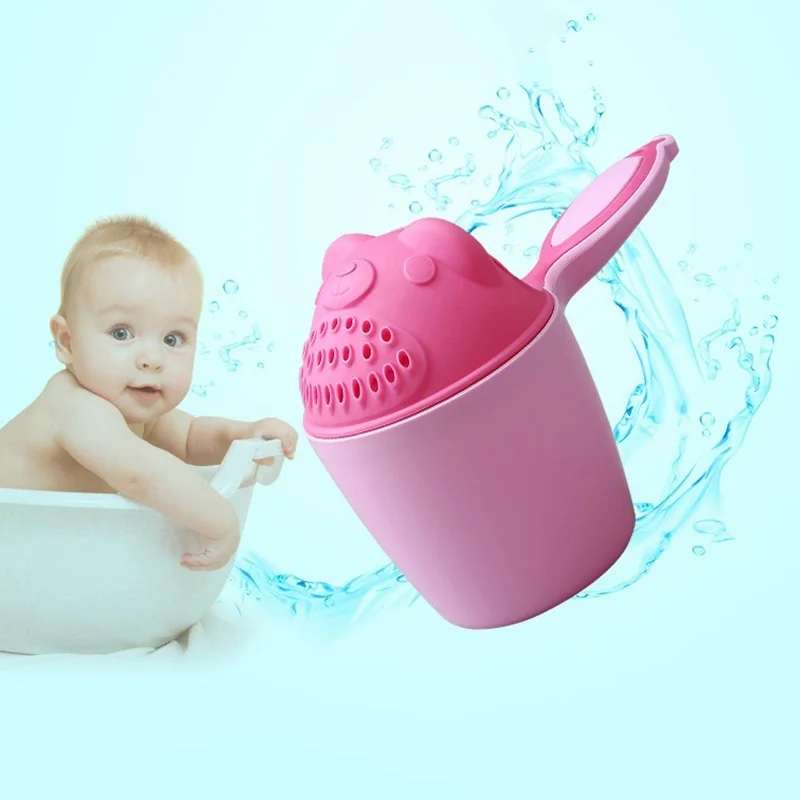 Multifunctional Shampoo Rinse Cup for Kids - Protect Your Baby\'s Eyes in the Shower with This Unique Bathing Tool