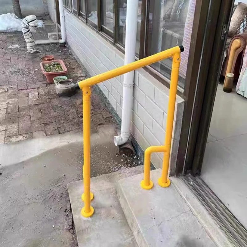 Рисунок 6 - ‌ Противоскользящие безопасные перила