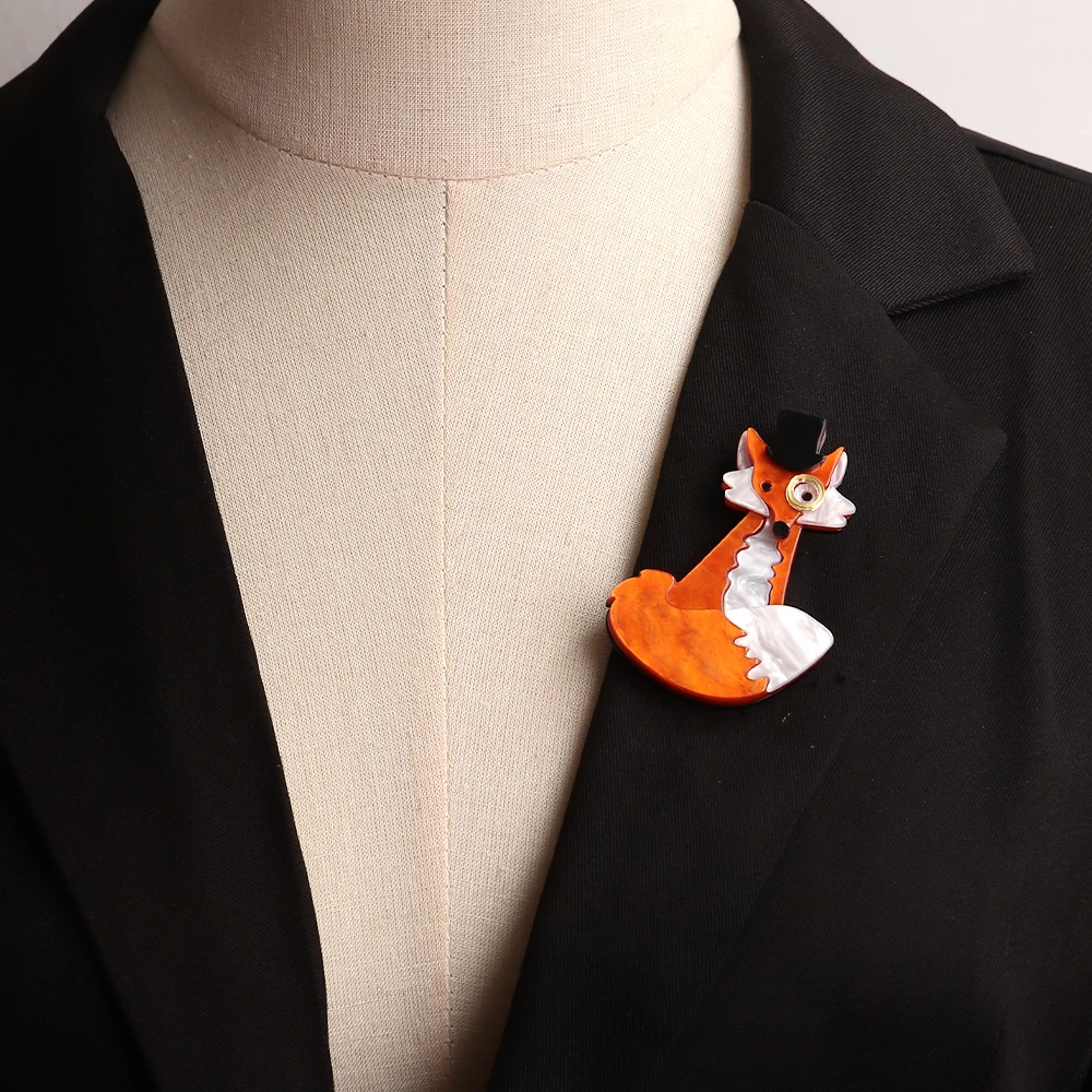 Lustige Acryl-Cartoon-Fuchs-Broschen für Damen und Herren, Niedliche Tier-Broschen aus Kunstharz, Kleidungs- und Schmuck-Accessoires – Detail 6