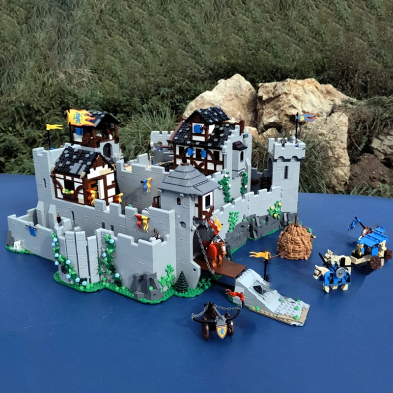 Moc-10305 Medieval Rodenstein Castle Modular Lion King Model Castle Building Blocks DIY Assembly Bricks Toys Kids Christmas Gift