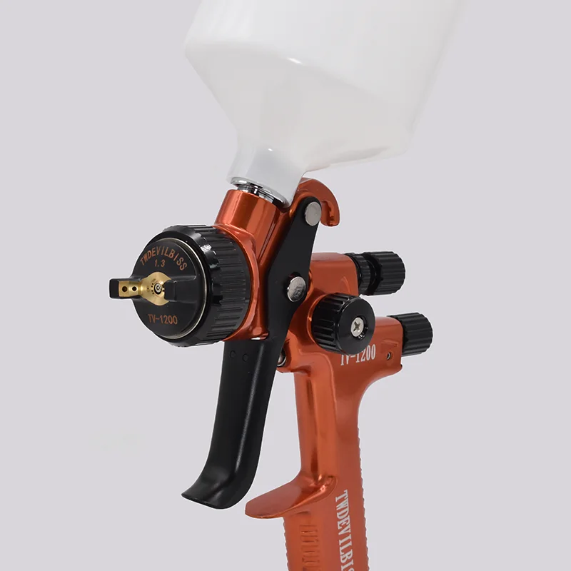 PISTOLA DE PULVERIZACIÓN HVLP de TV-1200 de alta calidad, boquilla de 1,3 MM, aerógrafo de pintura para coche de 600cc con manómetro, pistola de pintura en aerosol para pintura de coches