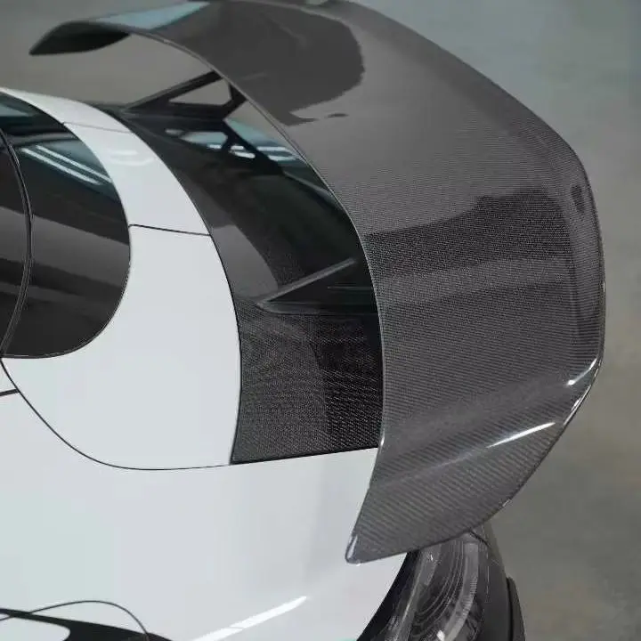 

Suitable for Xiaomi car body kit, bumper diffuser, carbon fiber style new plastic material