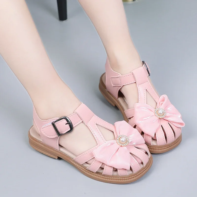 Girls Pearls Sandals Bow-knot Cut-outs Breathable Kids Flat Sandals Toe-capped Children Hollow Beach Shoes Rhinestone Princess