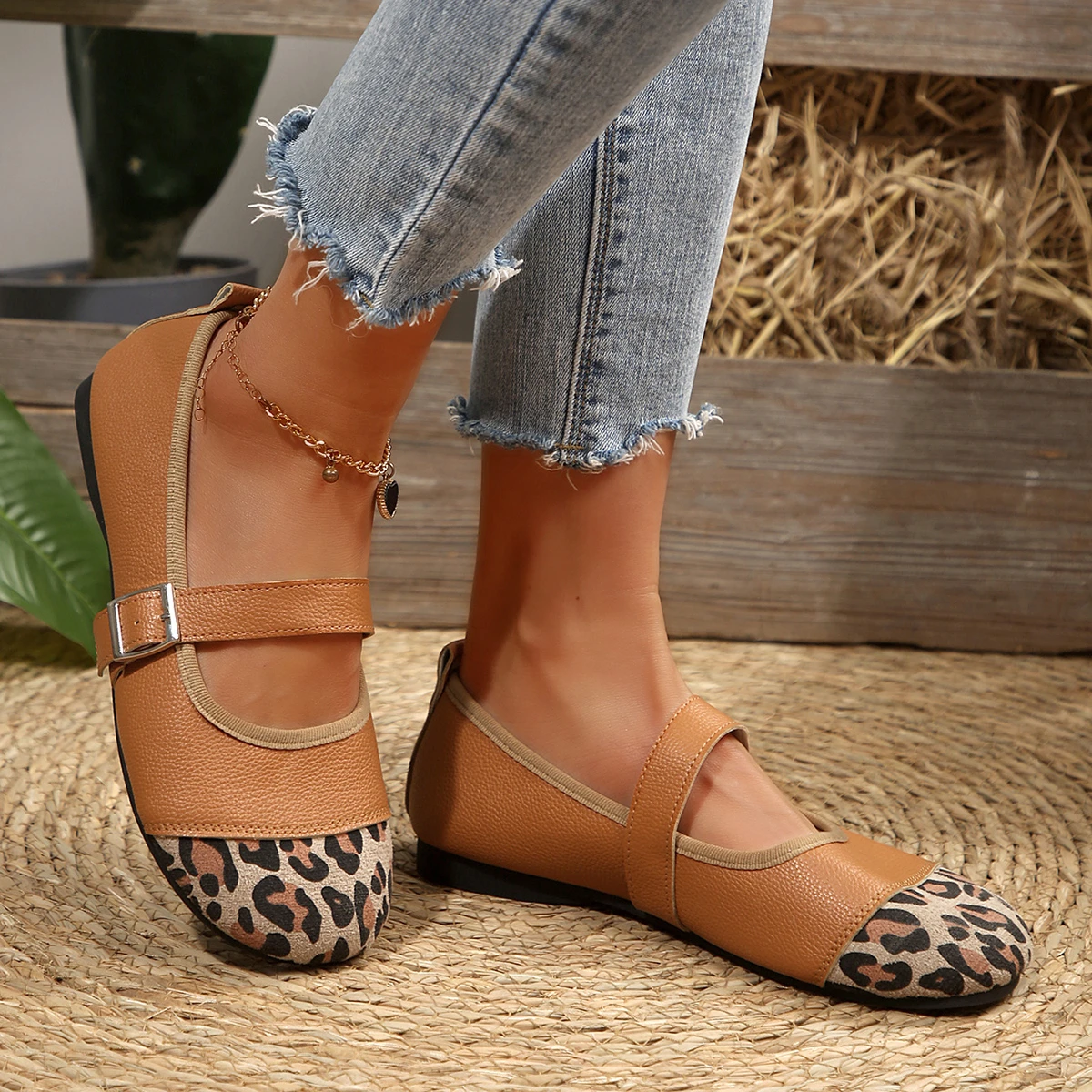 Pumps Shoes for Women Low Heel Barefoot Ladies Shoes on Sale Stylish Comfortable Casual Round Toe Summer Sandals Black Low Price