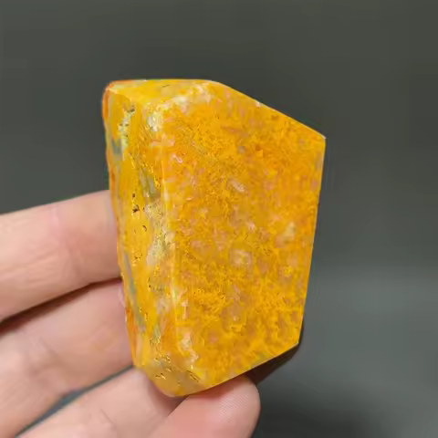 Rare Bumblebee Irregular Polyhedral Natural Mineral Specimen Meditation Treatment Witchcraft Collection Energy Home Decoration