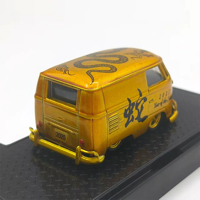 

M2 масштаб 1:64 1960 года, доставка, фургон, модель автомобиля из сплава, статическая коллекция, украшенные праздничные подарки, игрушки, сувенирный подарок