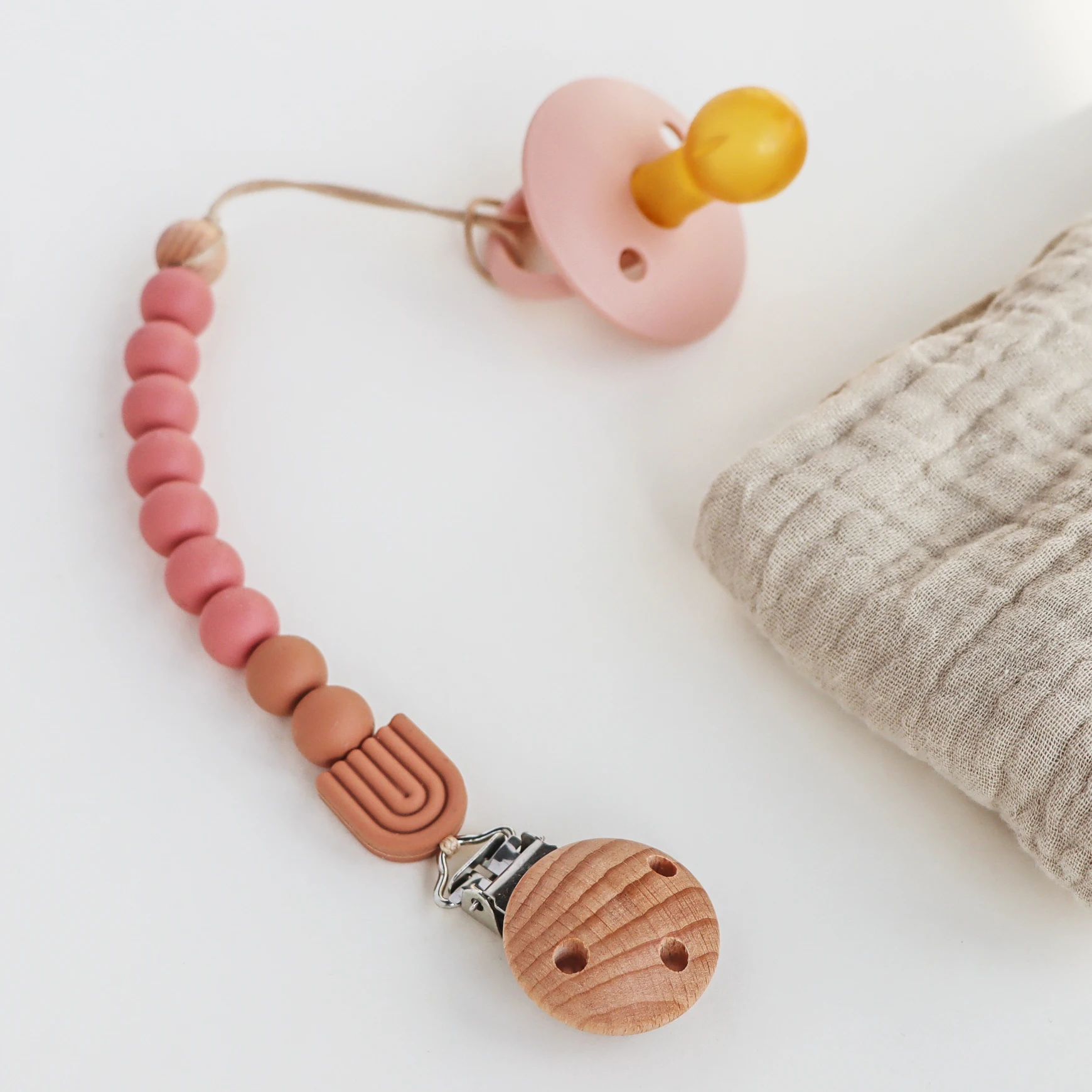 

Chains for Pacifiers Leashes Dummy Holder Hook Pacifier Holders Beb Silicone Pacifier Chain Dummy Clips Supplies Newborn Babies
