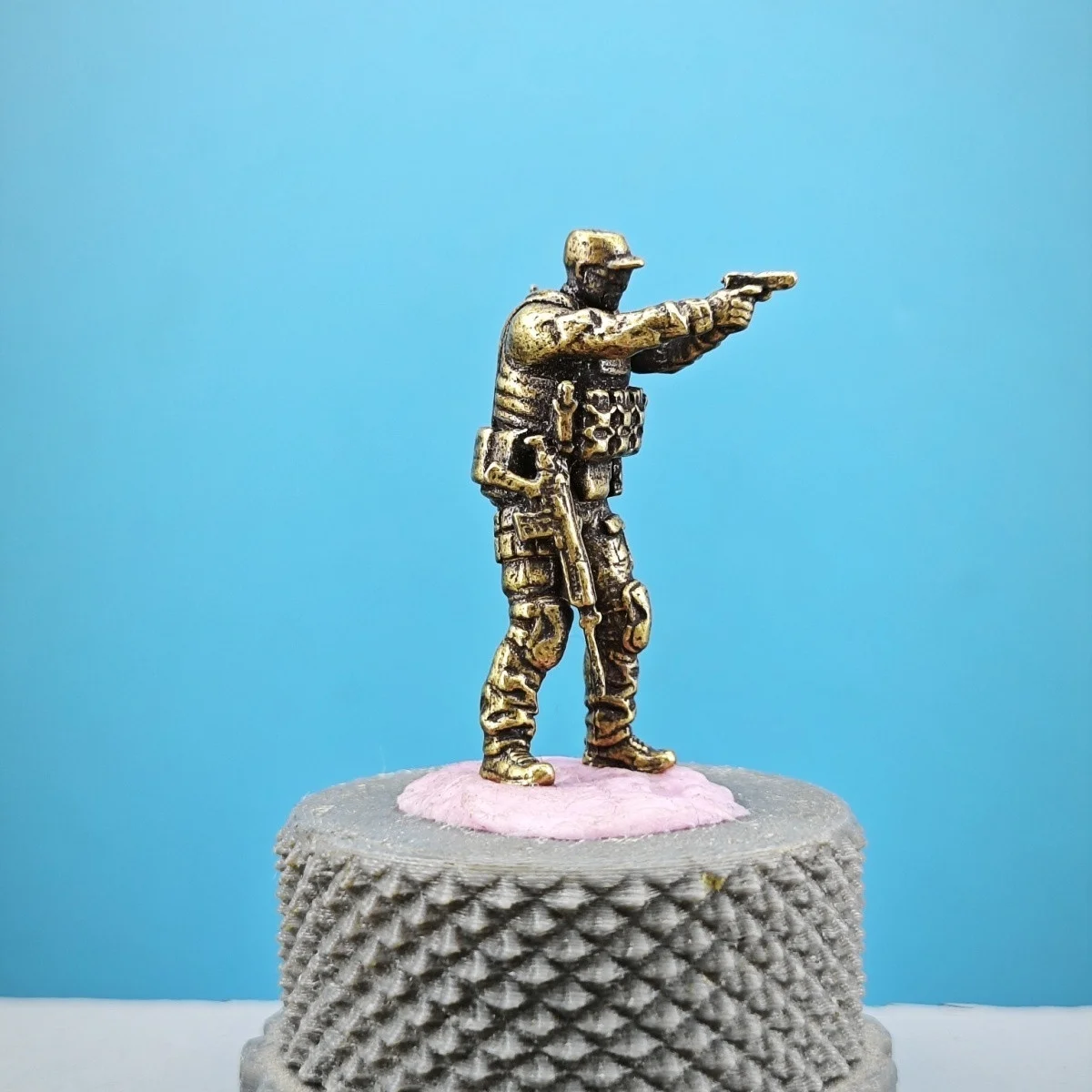 Brass Tactical Soldier Miniature Figure Military Diorama Sand Table Layout Decor Micro Landscape Tabletop Display Ornament