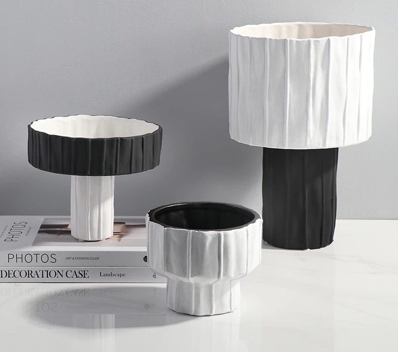 

Nordic minimalist modern sculpture, ceramic flower pot ornaments, dining table, fruit tray, flower decoration