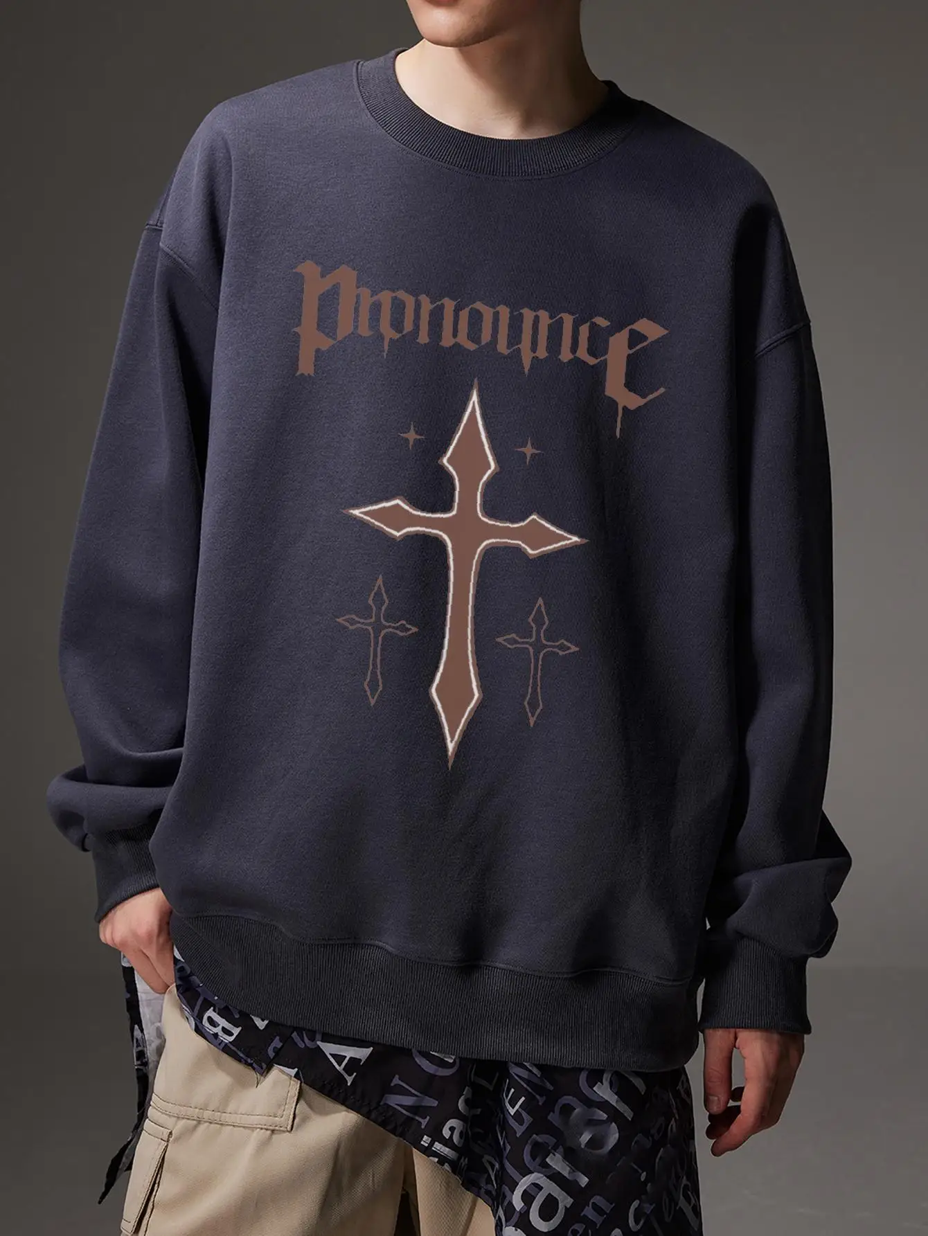 

Gothic Cross Graphic Long Sleeve Men Sweatshirts Round Neck Fashion Brand Male Hoodies Oversize Pullovers Drop Shoulder Tops