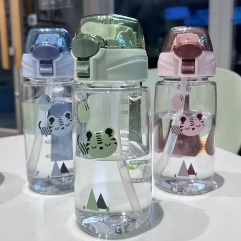

550ml Kids Sippy Cup Water Bottles Creative Cartoon Feeding with Straws and Lids Spill Proof Portable Toddlers Beverage Cups