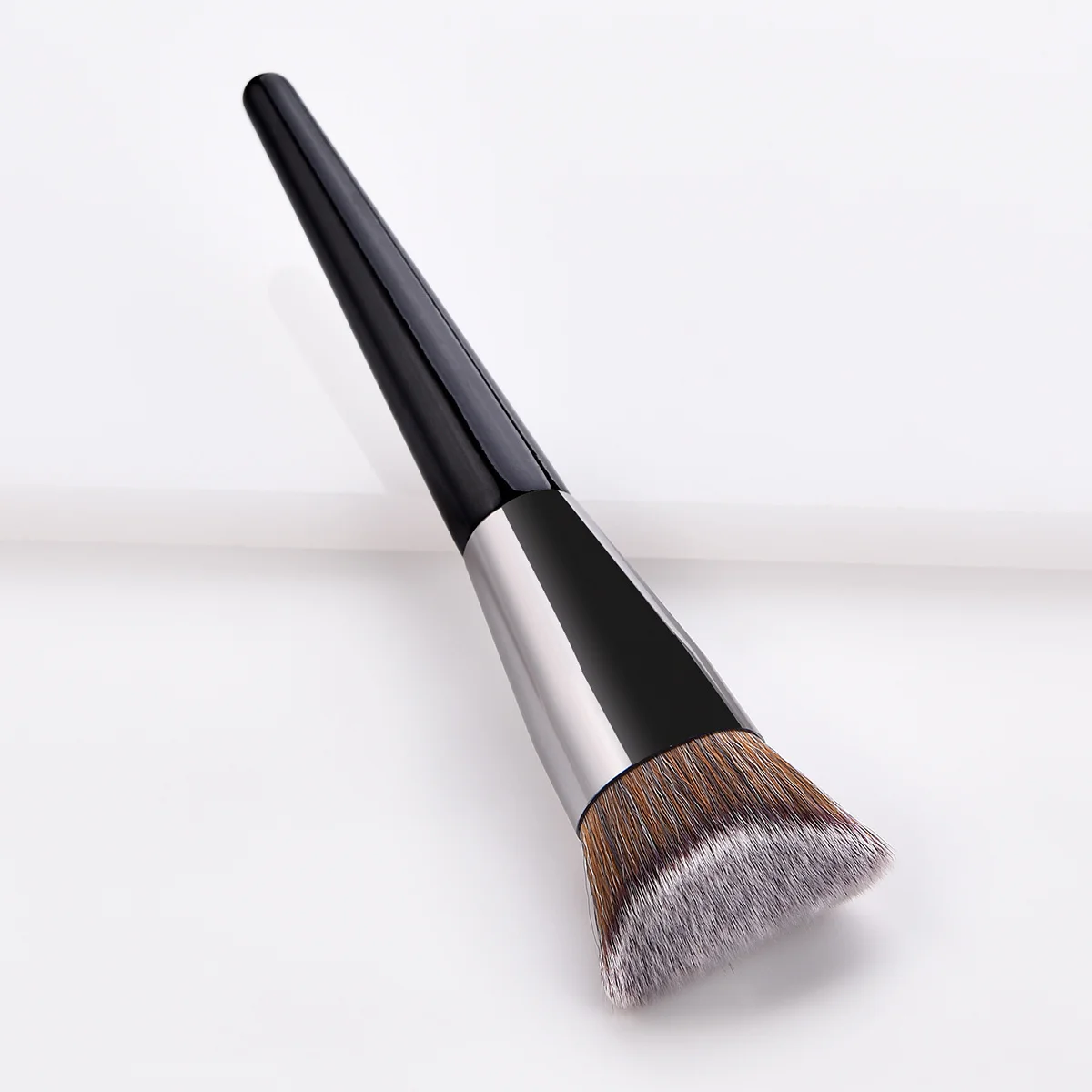 Juego de brochas de maquillaje con mango de madera, cerdas de nailon de primera calidad, denso y suave para uso diario profesional, cosméticos faciales en polvo para mujer