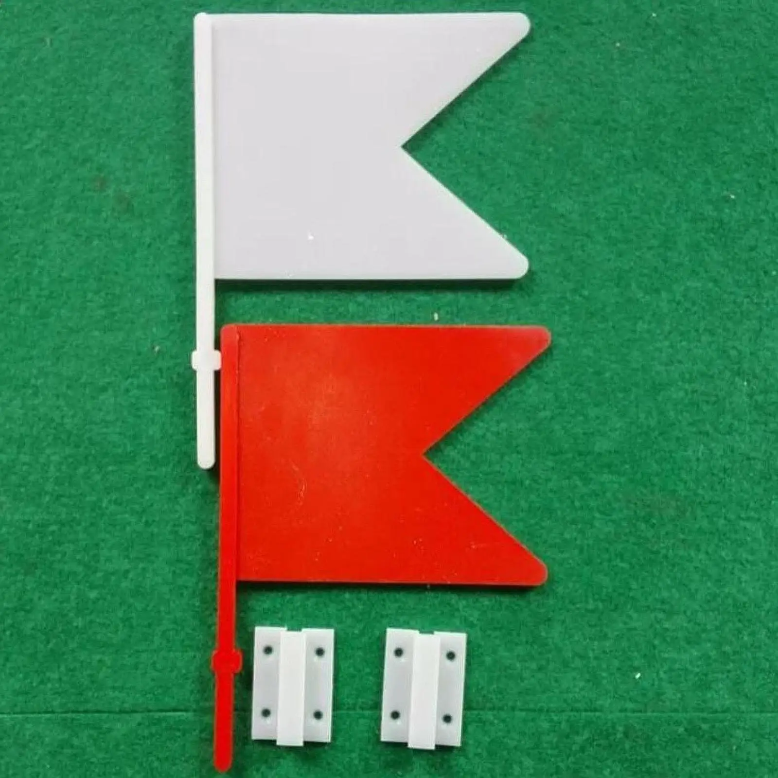 2 sztuki flag kierunkowych Czerwone białe flagi narożne Wodoodporne flagi przeszkodowe