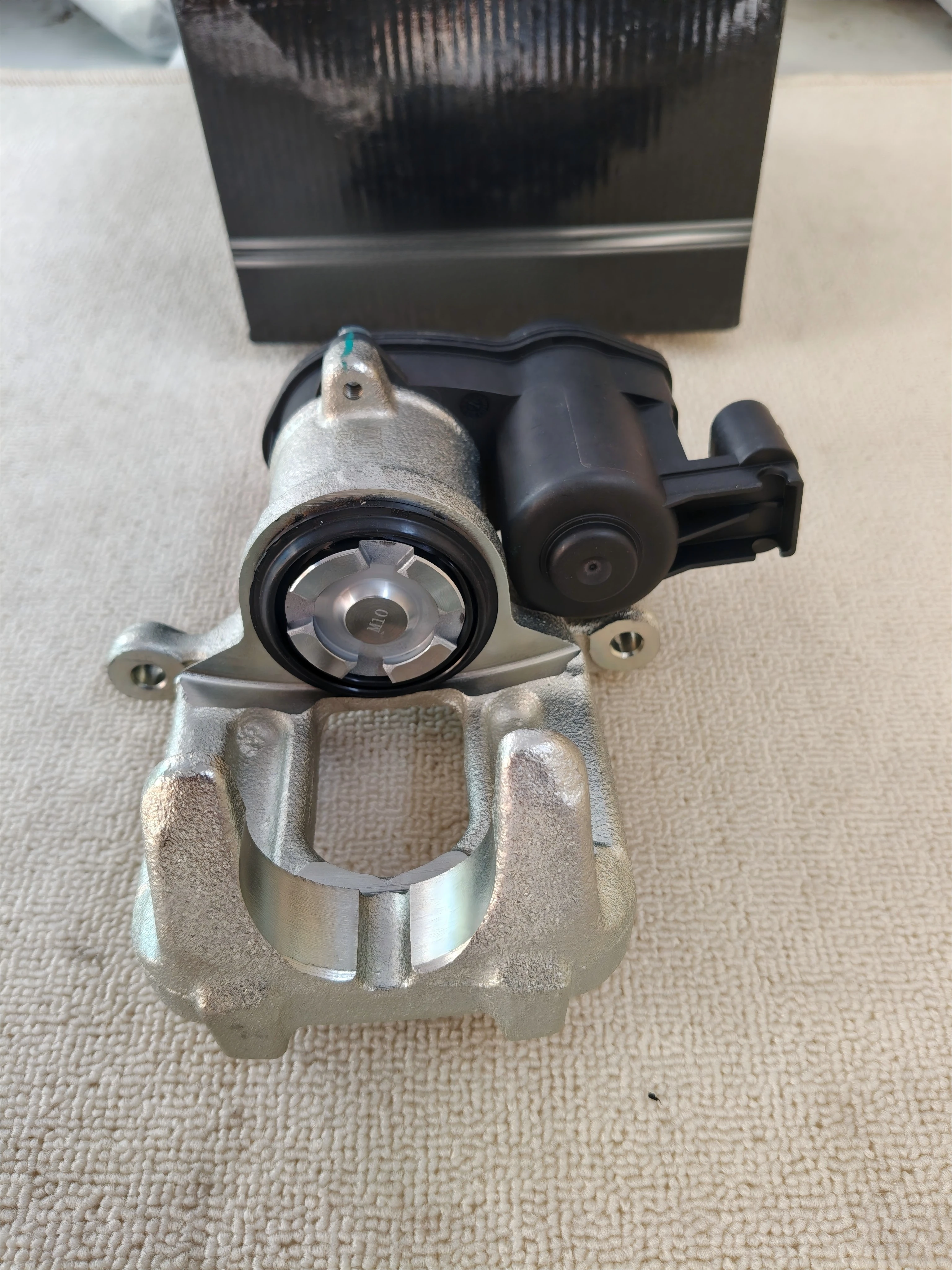 Suitable for BMW F10/F18 LCI/F11 LCI Rear Brake Calipers OEM: 34216793042