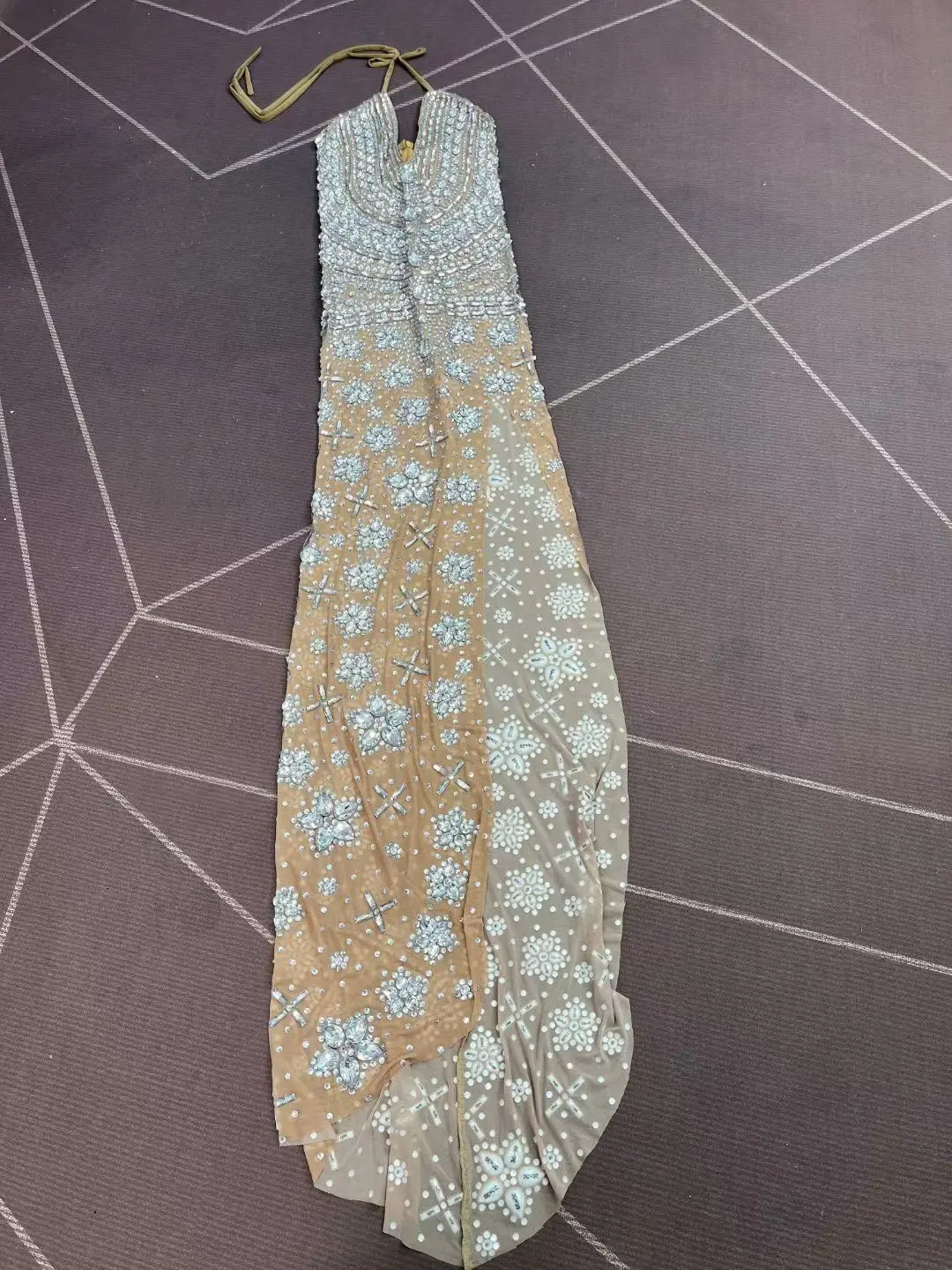 Xiaoxianghua تألق الفضة حجر الراين ثوب مسائي مثير الخامس الرقبة انظر من خلال شبكة الشق فستان المشاهير السجادة الحمراء فستان العشاء