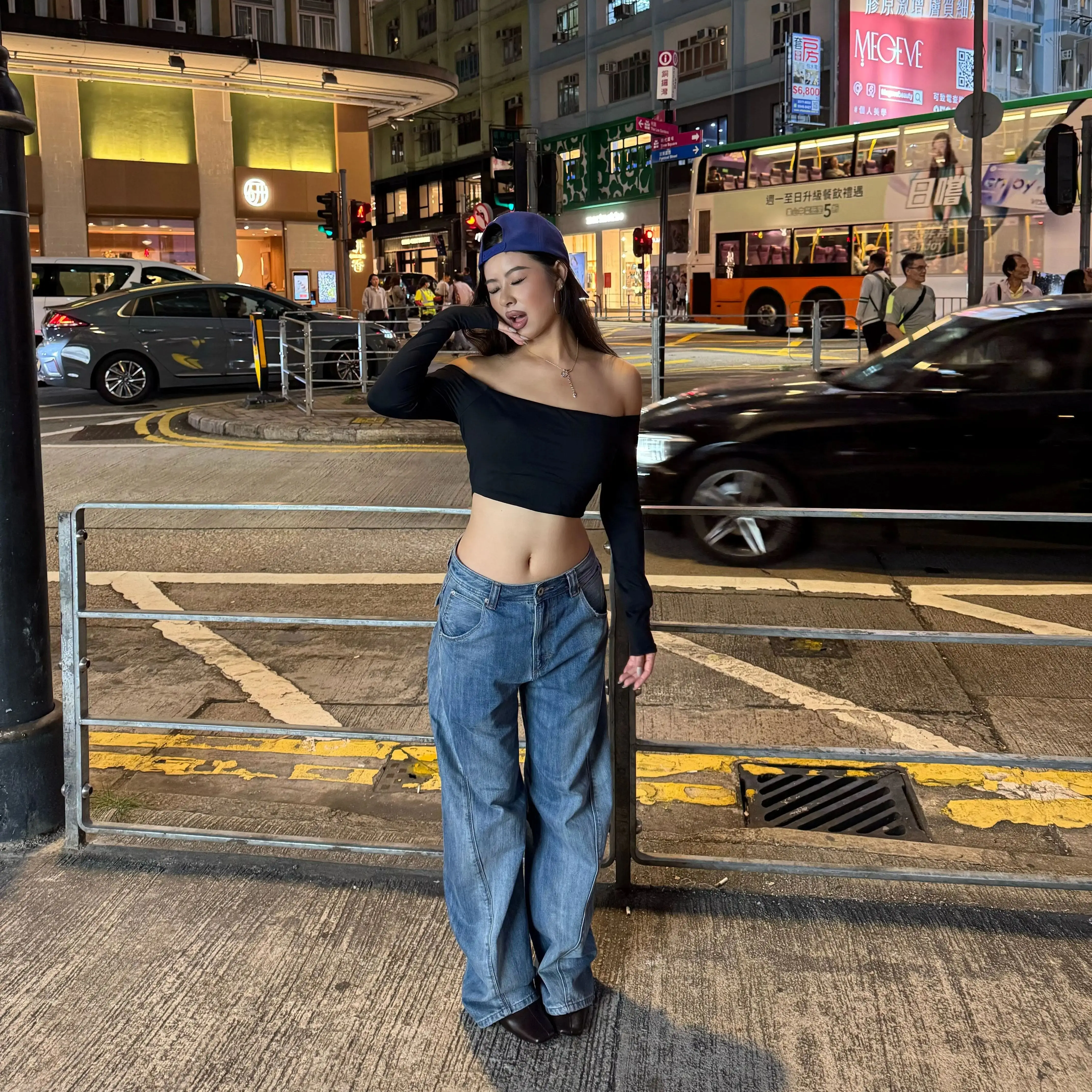 Girls' Retro American-Style Jeans, Mid-Low Waist Design, Loose Wide-Leg, Height-Enhancing, Washed Blue Jeans, Paris Buckle Adjustable Three-Dimensional Arc-Shaped Trousers