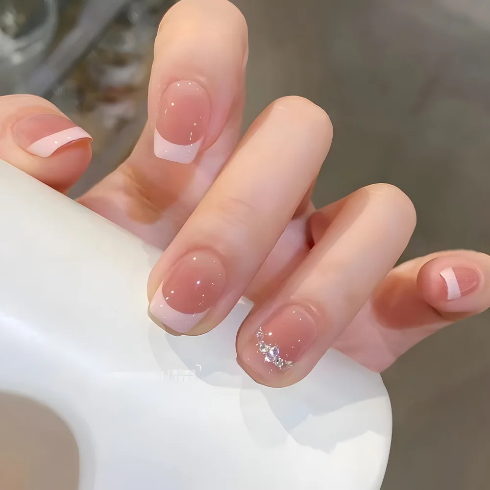 24 قطعة الأظافر الوردية عارية كاذبة الحلو اللؤلؤ Bowknot اضغط على الأظافر الفرنسية قصيرة مربع مسمار الفن بريق الماس الأظافر وهمية للفتيات #5