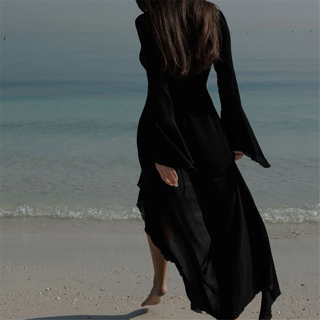 Neues, verführerisches Oberteil mit V-Ausschnitt, Rüschen und langen Ärmeln aus Chiffon, als Strandkleid oder als Überwurf, Strandmode, Damenmode, V5976. – Detail 25